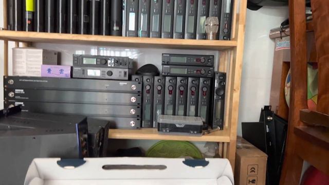 Shure slx24/sm58 like new nguyên hộp nguyên phụ kiện nha ae. A e cần nhắn tin e nhé. Cảm ơn ae смотреть онлайн