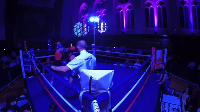 Ultra White Collar Boxing | Plymouth | Ben Phillips VS Karl Blyth смотреть онлайн