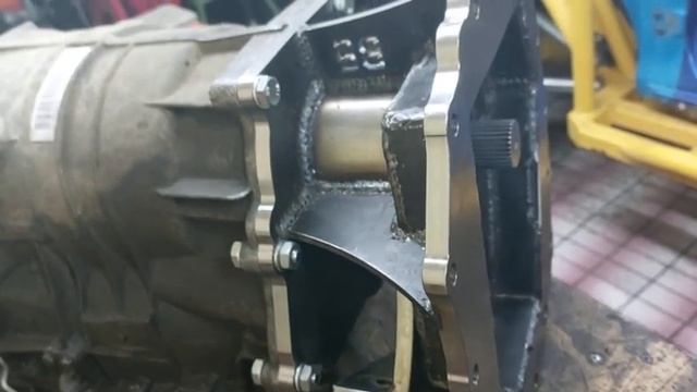 BMW 6hp26 adapter to Nissan Patrol Y61 transfercase смотреть онлайн