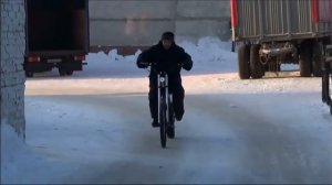 Велосипед типа Чоппер с бензиновым мотором