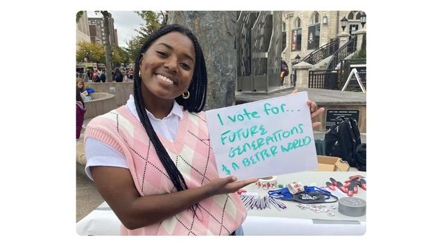 Tamia Fowlkes, College Student and Podcaster | Design Stories | Canva смотреть онлайн