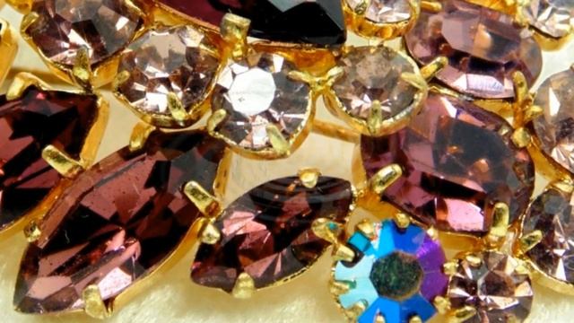 Сильнейшие аффирмации на привлечение богатства $ Открытие денежного канала $ 25-й кадр. (День 29 смотреть онлайн