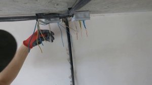 Сборка распределительной световой и розеточной коробок.