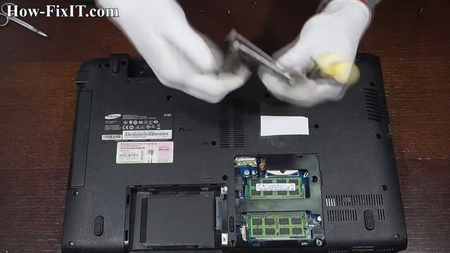 Samsung R728, R730, R780 Laptop Reassembly Guide смотреть онлайн