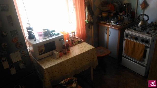 Хорошая комната 15 м2 в 3-к. квартире Воскресе... смотреть онлайн