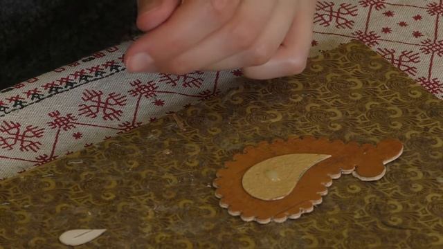 Мастер-класс «Берестяная брошь»