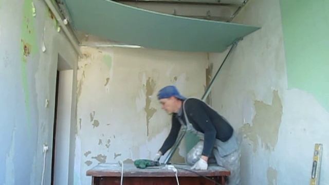Монтаж гипсокартона своими руками в одиночку How to hang a drywall смотреть онлайн