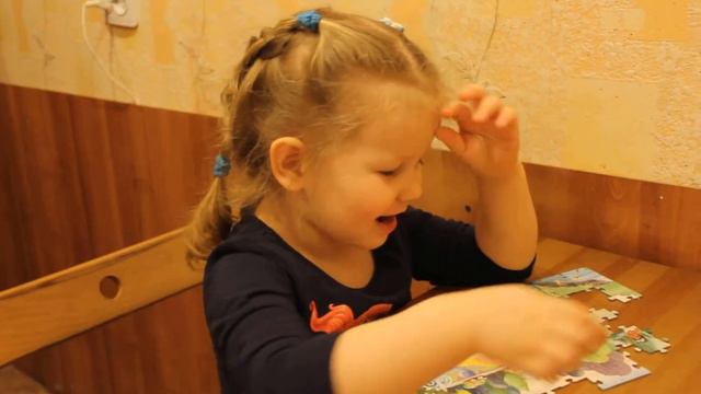 Поёт песенку для мамы3 года 4 месяца смотреть онлайн