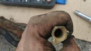 Замена заливной горловины бензобака на Mitsubishi Montero Sport