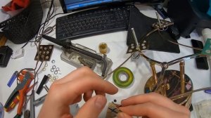 КАК ЗАМЕНИТЬ В КИТАЙСКОЙ ЛЮСТРЕ ПАТРОН G4 !