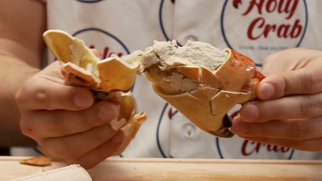 How to Crack a Stone Crab смотреть онлайн