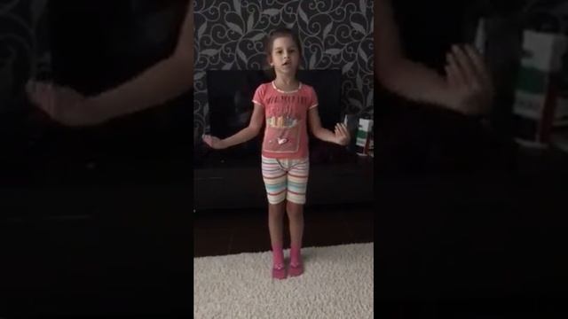 Внучка, 7 лет. К наступающему Дню матери 26.11.17. Трогательно ... смотреть онлайн