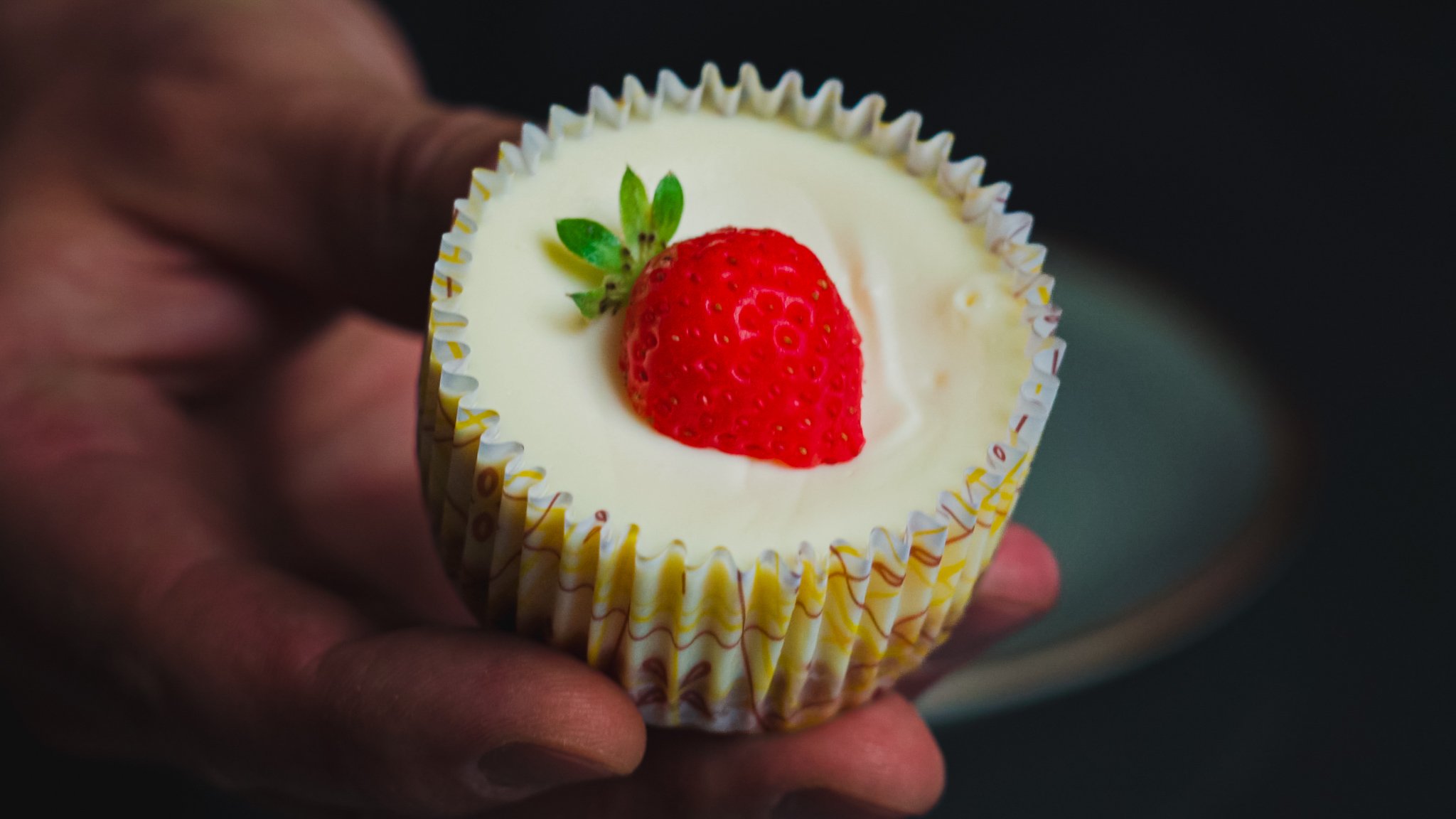 За что я полюбил мини чизкейки. Их быстрее приготовить, легко украсить и хранить смотреть онлайн