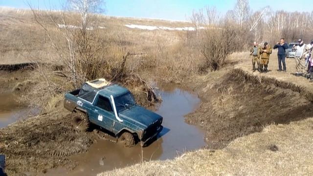 Соревнования 4х4, г.Бийск "Первомайские топи", взятие некоторых точек. смотреть онлайн