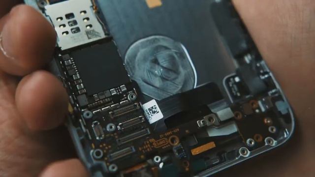 iPhone 6, será la versión final? Video Ruso, muestra lo que podría ser el nuevo iPhone смотреть онлайн