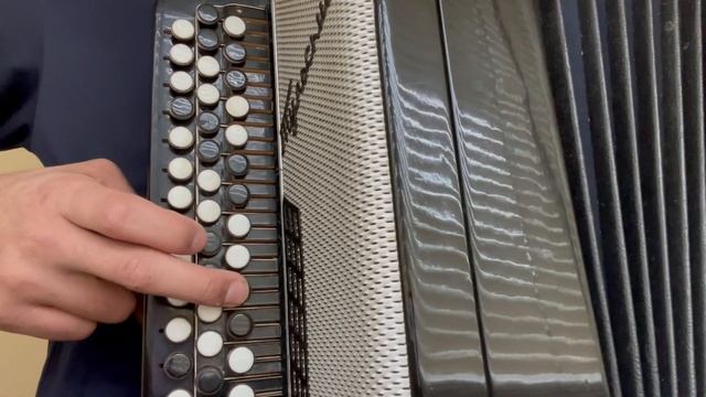 TUTORIAL - Katyusha - Accordion (Bayan) смотреть онлайн