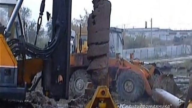 Буровой (обсадной) стол к Bauer MBG12 смотреть онлайн