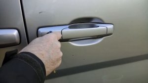 Как смазать личинку замка дверей автомобиля