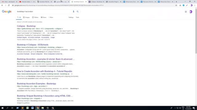 Customize Bootstrap 4 Accordion/Collapse смотреть онлайн