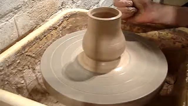 Ваза на гончарном круге goncharnamiussah.biennale.info смотреть онлайн