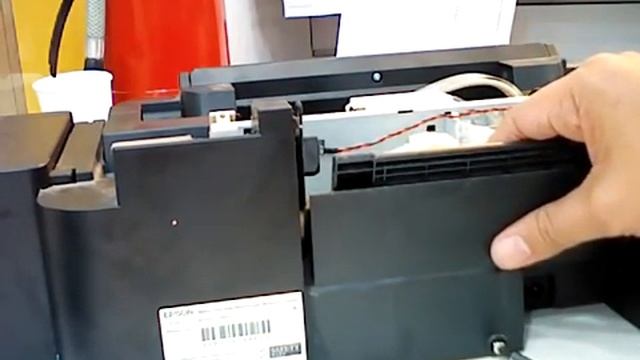 Epson L210 Paper Error fix & solved paper light blinking solved смотреть онлайн
