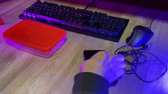 Запусти Видео Чтобы Удалить Воду из Динамика и Запотевание Камеры Из Смартфона смотреть онлайн