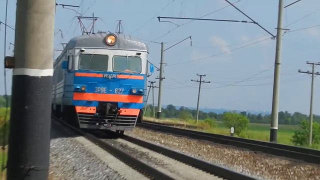 ЭР9е смотреть онлайн