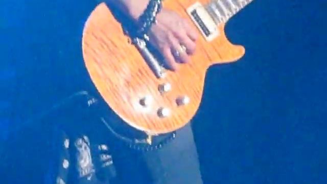 Slash en Uruguay 2012 - 12 - Fall to Pieces смотреть онлайн