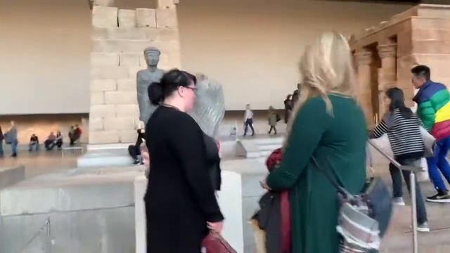 Exploring the MET (Metropolitan Museum of Art) with Deja Nadine смотреть онлайн