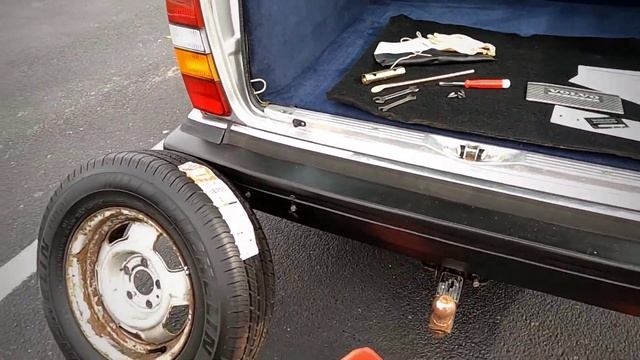 Volvo 240 Accessories: Emergency Roadside Service Kit |Volvo240Life | смотреть онлайн