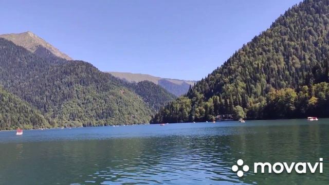 День четвертый. Экскурсия на озеро Рица. По пути Юпшарский каньон, молочный водопад, озеро Рица.... смотреть онлайн