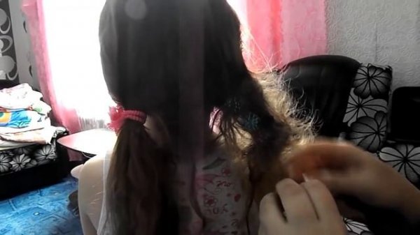 ШОК!!!В ВОЛОСАХ ЗАПУТАЛСЯ КОНСТРУКТОР-ЛИПУЧКА /КАК ВЫТАЩИТЬ ЭТИ ЛИПУЧКИ НЕ ОБСТРИГАЯ ВОЛОСЫ/