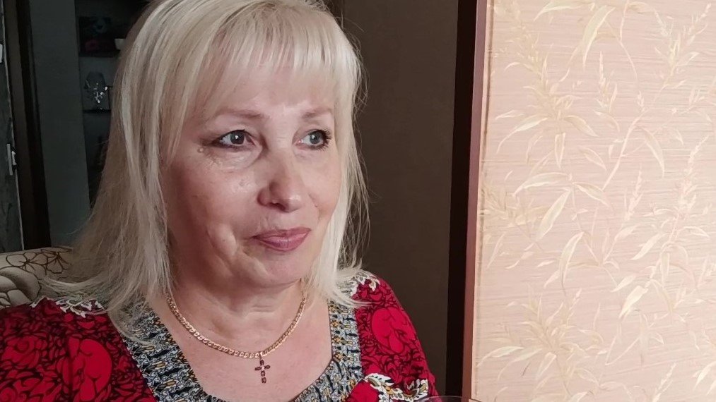 ДОМАШНИЙ ВЛОГ? У МУЖА ПРАЗДНИК? ГОТОВЛЮ САЛАТ МУЖСКОЙ КАПРИЗ? ОТМЕЧАЕМ? смотреть онлайн