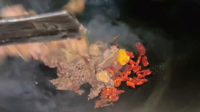 四个娃都放假了，去逛街还记得给我带个礼物，莫名感动！ смотреть онлайн