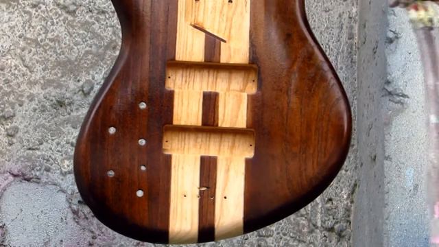 Stain, verniz e polimento Baixo Cort B5 Opn смотреть онлайн