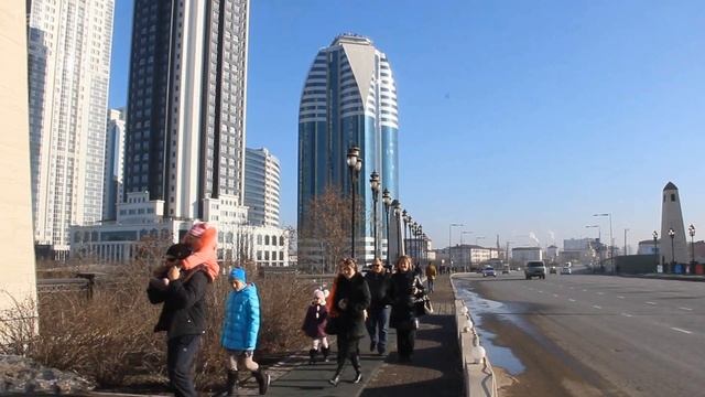 Грозный Сити ! ( что там интересного и стоит или не стоит ) смотреть онлайн