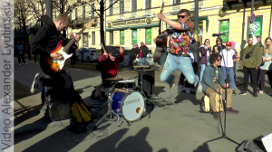 Уличные музыканты. VISCONTI - "Дожди-пистолеты" (cover Звери)