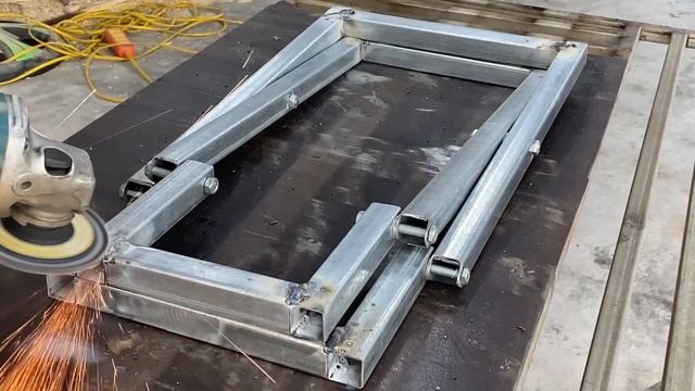 DIY - Great Craftsman's Ideas // How To Make A Smart Folding Chair // Metal Smart Folding Utensils