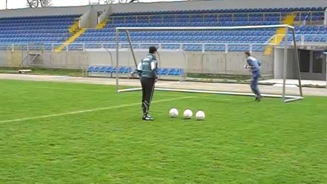 Riste Mitev 18 year old Goalkeeper from Strumica Macedonia смотреть онлайн