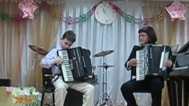 Зажигаем. Первый концерт. Дранга берегись!!!!! смотреть онлайн