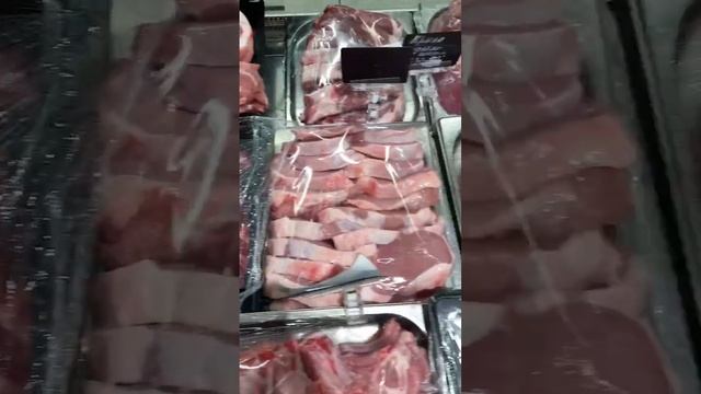 Стейк из мраморной говядины " Чак Ролл" смотреть онлайн