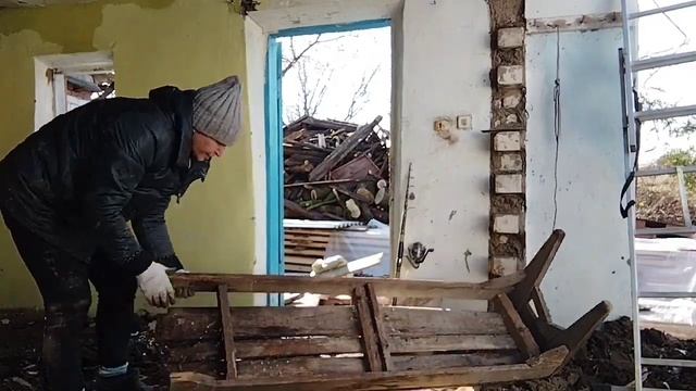 Перестраиваем старый дом вдвоем. Учимся по ходу дела. Жизнь на хуторе.