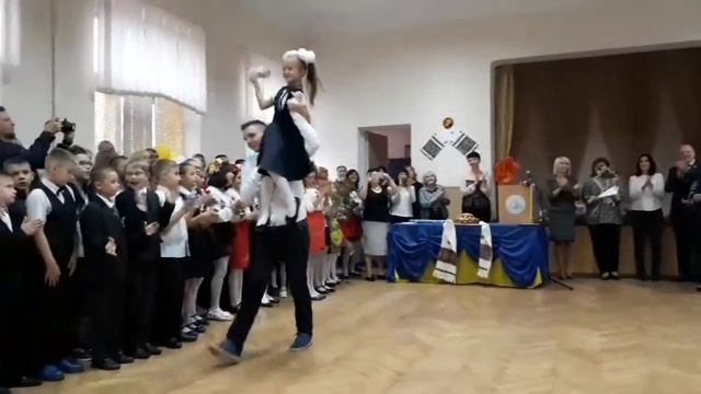 Первый звонок Сидоренко Вера - 01 сентября 2017 года. смотреть онлайн