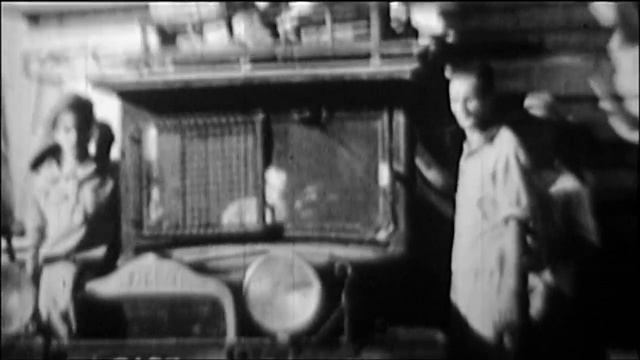 INVENTING OUR LIFE: THE KIBBUTZ EXPERIMENT - Excerpt смотреть онлайн