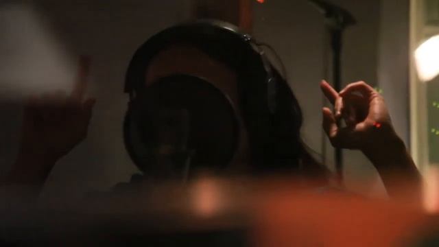 LEAH LYNNE - HOME смотреть онлайн