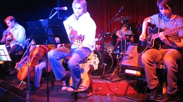 Round Hills - Save (live) Москва - 16 Тонн - 05.04.2011 смотреть онлайн