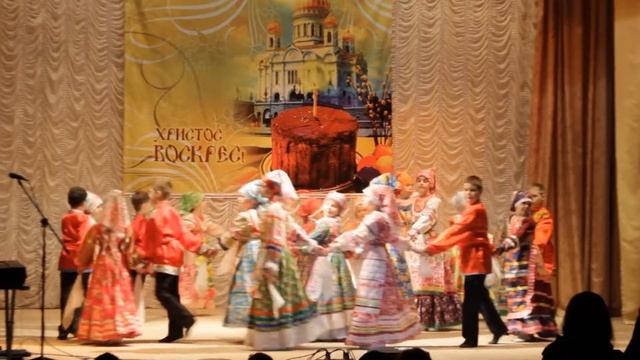 образцовый ансамбль "Калинка". "Хоровод" смотреть онлайн