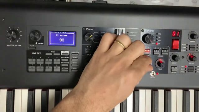 Yamaha CP-88 with Roland XPS-30 - MIDI Control смотреть онлайн