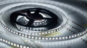 SPI БЕЛАЯ "БЕГУЩАЯ" СВЕТОДИОДНАЯ ЛЕНТА | SWG