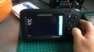 Эхолот-картплоттер Lowrence Hook reveal 5. Токовое потребление. Подбор аккумулятора.